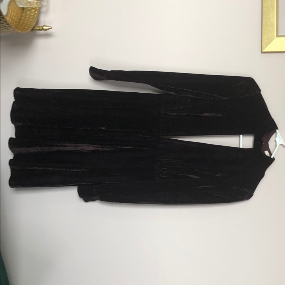Little White Lies Velvet Key Hole Dress XXS
